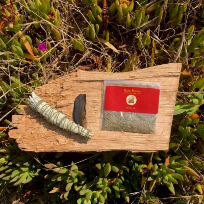 Kin Nik Nik RYO Sample Picture - Wood, Sage, and Feather - Bear Blend